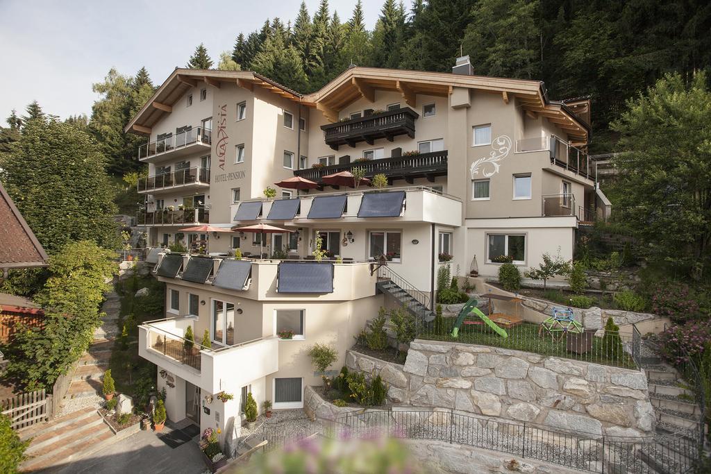 Hotel Alta Vista Neukirchen am Grossvenediger Exterior photo